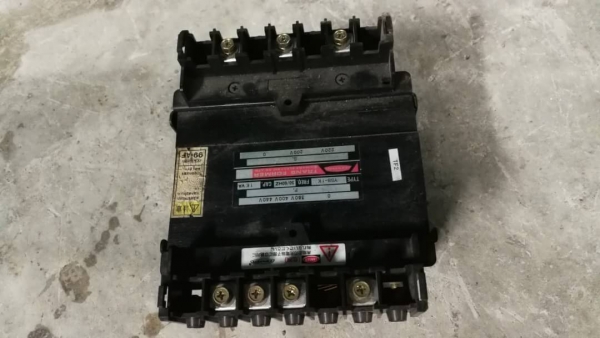 1000 บ.ส่งถึงบ้านฟรี โทร 083-2000058 LINE ID: line832923 หม้อแปลงไฟ จากไฟบ้านเรา 220 V. เป็นไฟญี่ปุ่นหรืออเมริกา 100 / 110 V. ขนาดกำลัง 1 KVA. 1000 บ.ส่งถึงบ้านฟรี โทร 083-2000058 LINE ID: line832923 หม้อแปลงไฟ จากไฟบ้านเรา 220 V. เป็นไฟญี่ปุ่นหรืออเมริกา 100 / 110 V. ขนาดกำลัง 1 KVA.