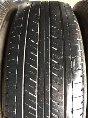 ล้ออีซูซุ+บริสโตน215/70/15ปี16 ใช้งานไม่ถึงหมื่นโลถอดเก็บ ล้อยางสวยมากๆ สนใจถามได้ครับ