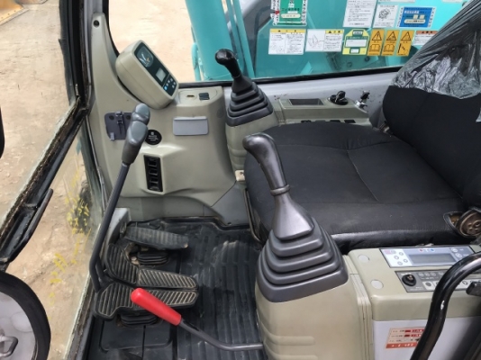 ขายรถขุด KOBELCO SK135SR ลายหัวกระแทก นำเข้าเองจากญี่ปุ่น สภาพสวยพร้อมใช้ มีVDOการทำงานครับ
