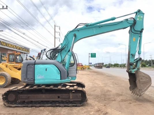 ขายรถขุด KOBELCO SK135SR ลายหัวกระแทก นำเข้าเองจากญี่ปุ่น สภาพสวยพร้อมใช้ มีVDOการทำงานครับ