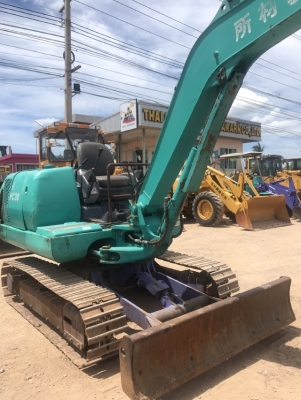 ขายรถขุด KOMATSU PC30-7E ปากคีบ (3,xxx ชั่วโมง) นำเข้าเองจากญี่ปุ่น สภาพพร้อมใช้ มีVDOการทำงานครับ