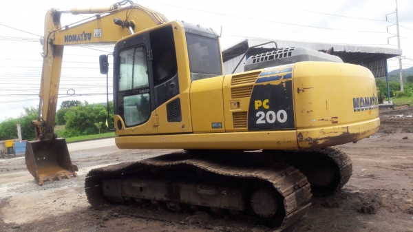 ขายKOMATSU PC200-8 เอวแน่นช่วงล่างเต็มทำงาน3.000 กว่า ชม.เอวแน่นช่วงล่างเต็ม 13,000กว่า ชม.เอกสารอินวอยราคา 1,050,000