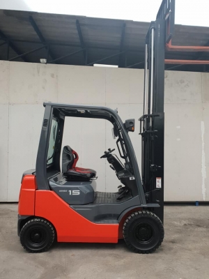 ขายรถโฟล์คลิฟท์มือสอง TOYOTA 8FD15 ปรับสภาพพร้อมใช้งาน ขายรถโฟล์คลิฟท์มือสอง TOYOTA 8FD15 ปรับสภาพพร้อมใช้งาน