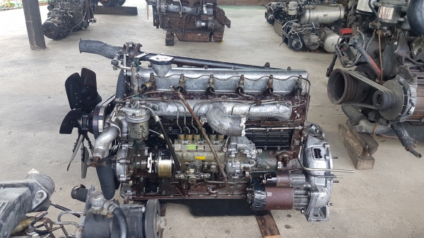 ขายเครื่องยนต์hino eh100