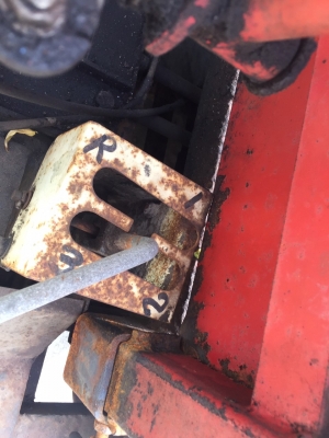 ขายรถบรรทุกตีนตะขาบ เอนกประสงค์ เก่าญี่ปุ่น พร้อมใช้งาน 23,000.- ขายรถบรรทุกตีนตะขาบ เอนกประสงค์ เก่าญี่ปุ่น พร้อมใช้งาน 23,000.-