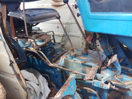 ขาย6610สองเพลาคาราโล่ เสื้อลาย พร้อมดันหน้า หางเจ็ด ใบซื้อขาย รถสวยพร้อมทำงาน ขาย6610สองเพลาคาราโล่ เสื้อลาย พร้อมดันหน้า หางเจ็ด ใบซื้อขาย รถสวยพร้อมทำงาน