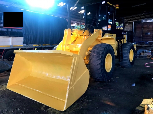 ขายด่วนรถตัก KOMATSU WA300 สภาพสวย พร้อมใช้งาน 100\% ไม่มีหยด 0910655915