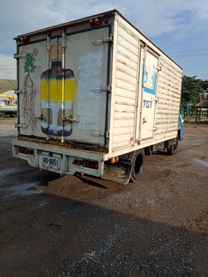 ขายหกล้อNPR115ห้างแท้เดิมๆทั้งคัน หัวเดิมบางภายในสวยหน้าปัดใช้ได้ครบ เครื่องแน่น คัสซีสวย ยางดีภาษีเ