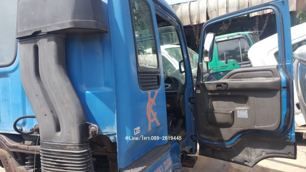 ขายหัวเก๋ง ISUZU รุ่น GIGA- CXZ50 สำหรับรถบรรทุกขนาด10ล้อ/รถหัวลาก มีแค๊ป ,3 ใบปัด ,รุ่นยกหัวได้  ,มีขาหลังสินค้าเดิมๆเก่านอก  สามารถนำไปดัดแปลงใส่กับรถบรรทุกรุ่นอื่นๆหรือแบบใกล้เคียงกันได้