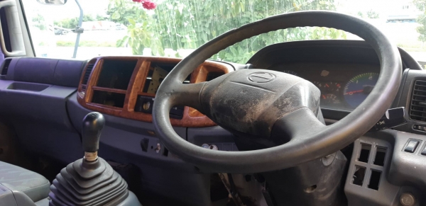 6ล้อหัวลาก Hino FG1J 212แรงปี47 เครื่องดี พร้อมใช้