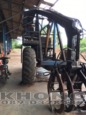 ขายด่วน รถคลีบอ้อย เครื่อง komatsu ระบบเต็ม รถพร้อมใช้งาน ขายเพียง 380000 บาท