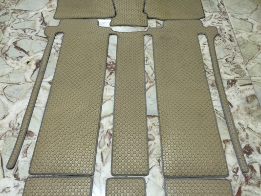 ขายผ้ายางปูพื้นเดิมรถยนต์ TOYOTA รุ่น ALPHARD ปี 08-14