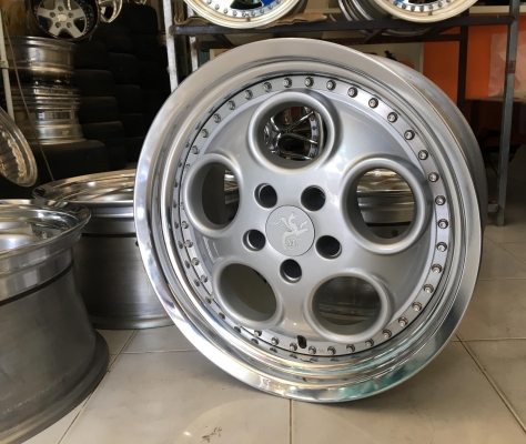 ขายล้อ Autostrada Monza 18x9&rdquo;+21 5/114.3 ประมูลญี่ปุ่น
