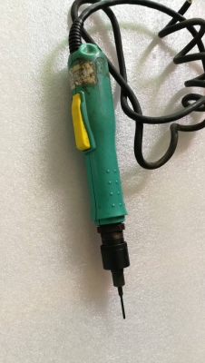 390 บ.ส่งถึงบ้านฟรีโทร 083-2000058 LINE ID: line832923 ไขควงไฟฟ้า DC24V ยี่ห้อ DENSEI  หมุนซ้าย ขวา กลับทางได้สั่งงานด้วยมือกดสวิทช์ด้านข้าง เริ่มหมุนที่12V