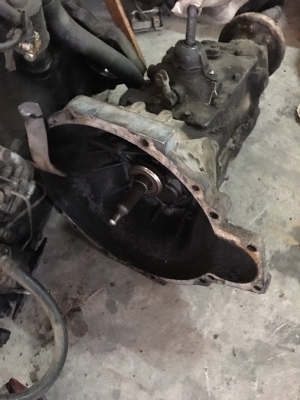 ขายเกียร์นิสสันคาร์บอน 7850 บาท