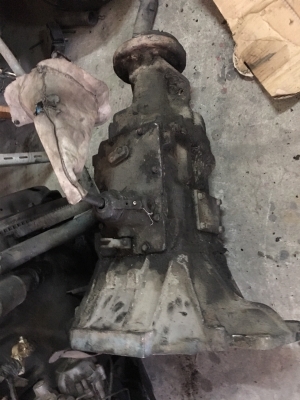 ขายเกียร์นิสสันคาร์บอน 7850 บาท