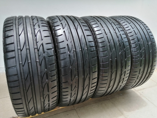 ยาง Bridgestone S001 225 35 19 ปี18 สภาพ95\%  ดอกเต็ม ไม่มีปะ ใช้ยาว ราคาไม่แพง