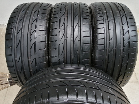 ยาง Bridgestone S001 225 35 19 ปี18 สภาพ95\%  ดอกเต็ม ไม่มีปะ ใช้ยาว ราคาไม่แพง