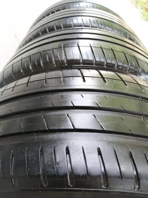 ยาง​ Michelin​ PS4 235​ 45​ 18 กลางปี​18​ เต็ม​ ไม่มีปะ ใช้ยาว ราคาไม่​แพง​