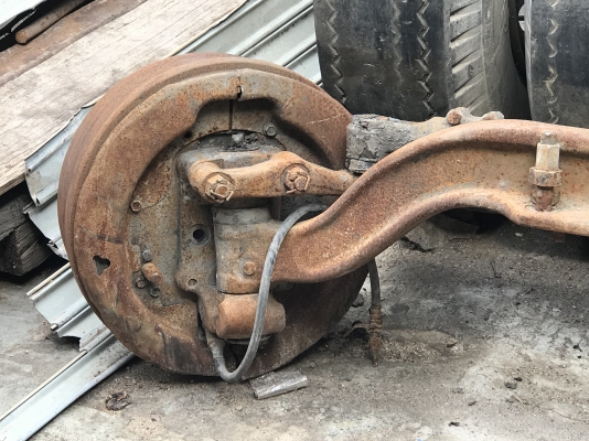 ขายชุดช่วงล่าง 10ล้อเพลาเดี่ยวครบชุด ขายชุดช่วงล่าง 10ล้อเพลาเดี่ยวครบชุด