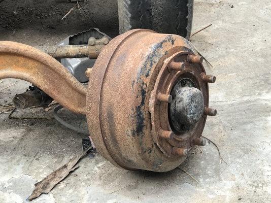 ขายชุดช่วงล่าง 10ล้อเพลาเดี่ยวครบชุด ขายชุดช่วงล่าง 10ล้อเพลาเดี่ยวครบชุด