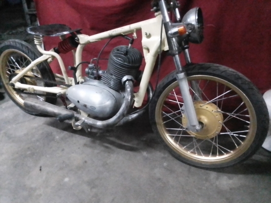 Jawa250c.c