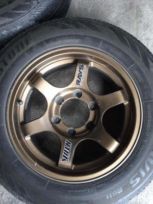 ขายๆๆ ล้อ.JRD 16x7.5 ET20 ติดยางบริสโตน215/65/16ปี17 ดอกยางมีตามรูปไม่บวม โทร0879050181.ส่งได้