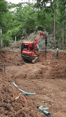 สว่านเจาะดิน