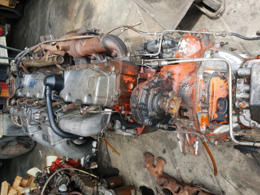 Hino  Ek100  ปั่นปูน  พร้อมเกียร์