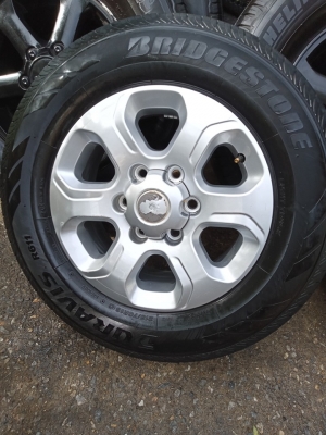 ขอบ16แถมยางบริสโตน215/65/16ปี16*3เส้นปึ10*1