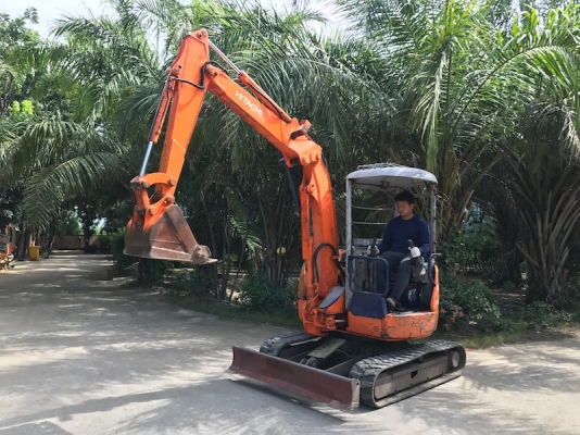 ขายแบคโฮHITACHI EX33พิมพ์นิยมเก่านอก100\%PC30(ปั้มนิ้ว)(คอนโทลน้ำมัน)แน่นๆ เดิมจากญี่ปุ่น ทำงานสมบูรณ์ทุกระบบ รับรองไม่ผิดหวัง 265,000 เท่านั้น!!