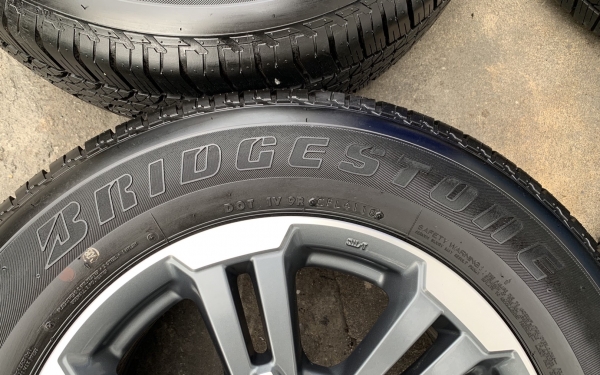 ล้อแม็กป้ายแดง Mitsu Triton 2019 ขอบ 17 สีเทาหน้าเงา พร้อมยางป้ายแดง 245-65-17 Bridgestone รถออกปี 19