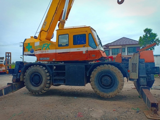 ขายรถเครน 25 ตัน ขายรถเครน 25 ตันเอ็มห้าทาราโน่