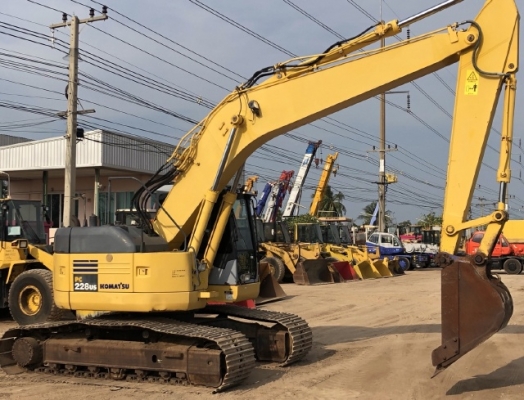 ขายรถขุด KOMATSU PC228US-3 (รุ่น 7) ปี 2008 นำเข้าเองจากญี่ปุ่น สภาพสวยพร้อมใช้ มีVDOการทำงานครับ