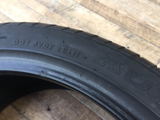 265-35-18 ยาง Autogrip ปี 17 2 เส้น 1800 ยางสวยไม่บวมดอกยางเหลือเยอะเอาไปวิ่งกันใด้อีกยาวค่ะ ราคาพร้ 265-35-18 ยาง Autogrip ปี 17 2 เส้น 1800 ยางสวยไม่บวมดอกยางเหลือเยอะเอาไปวิ่งกันใด้อีกยาวค่ะ ราคาพร้