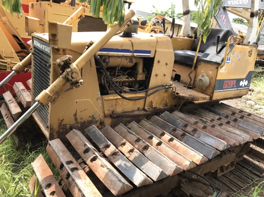 ขายด่วนแทรกเตอร์KOMATSU D20PL-6 พร้อมใช้งาน