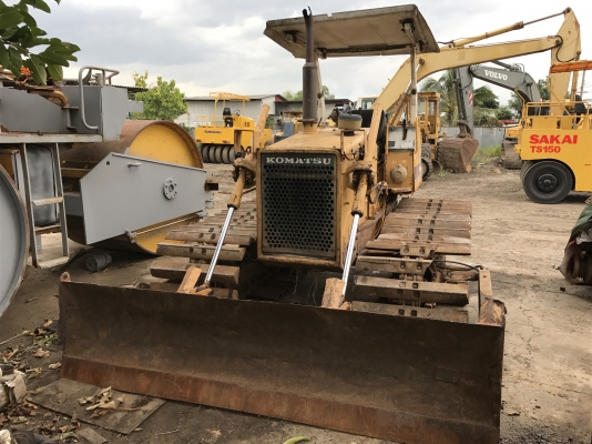 ขายด่วนแทรกเตอร์KOMATSU D20PL-6 พร้อมใช้งาน