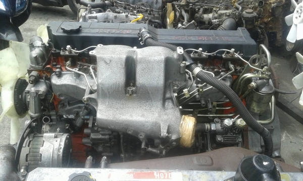 เครื่องยนต์ Isuzu 6HH1 เครื่องยนต์ Isuzu 6HH1