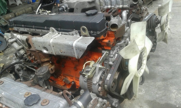 เครื่องยนต์ Isuzu 6HH1 เครื่องยนต์ Isuzu 6HH1