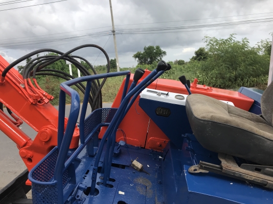 Kubota kh026สภาพดีเก่าญี่ปุ่นมีใบวอยไม่เคยใช้ในไทย Kubota kh026สภาพดีเก่าญี่ปุ่นมีใบวอยไม่เคยใช้ในไทย