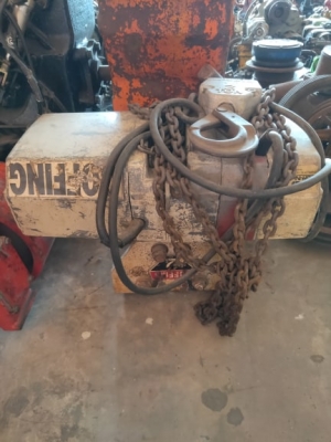 รอกไฟฟ้า 2ตัน USA ใช้ไฟ380เมืองไทย