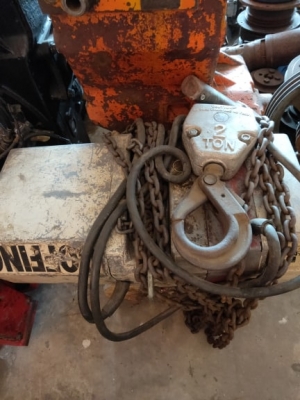 รอกไฟฟ้า 2ตัน USA ใช้ไฟ380เมืองไทย