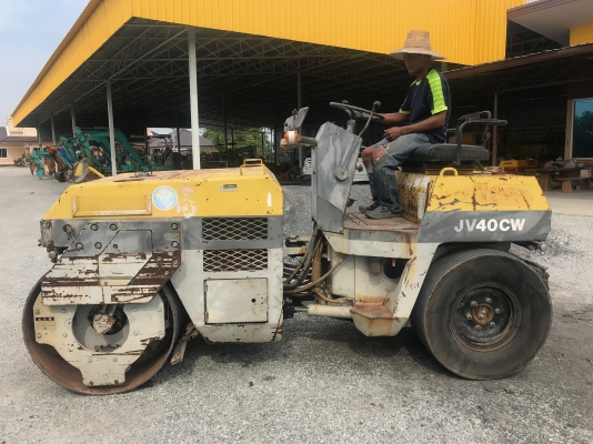 ขายรถบด4ตันKOMATSUรุ่นJV40CW-2นำเข้าญี่ปุ่นไม่เคยใช้งานในไทย หน้าเหล็กหลังยาง ขับ2เพลาเอวอ่อน เครื่อ ขายรถบด4ตันKOMATSUรุ่นJV40CW-2นำเข้าญี่ปุ่นไม่เคยใช้งานในไทย หน้าเหล็กหลังยาง ขับ2เพลาเอวอ่อน เครื่อ