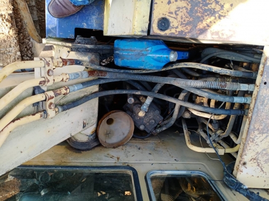ขายKOMATSU PC60-5 มีหัวคีปพร้อมบุ้งกี๋ แอร์พร้อมราคา 350,000 ขายKOMATSU PC60-5 มีหัวคีปพร้อมบุ้งกี๋ แอร์พร้อมราคา 350,000