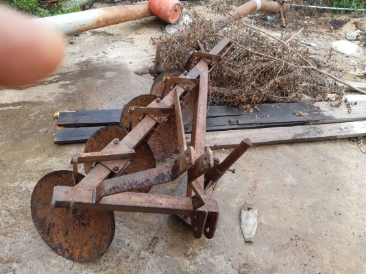 ผาบุกเบิก4ใบสภาพพอใช้คับ ผาบุกเบิก4ใบสภาพพอใช้คับ