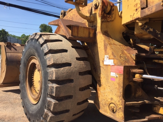 ขายรถตัก CATERPILLAR 988B รถนำเข้าจากญี่ปุ่นแท้ๆ บุ้งกี๋ขนาด 4.5 คิว เครื่อง เกียร์ ปั้ม สมบูรณ์พร้อมใช้ครับ ติดต่อ 063-9316985 ID LINE : 0639316985