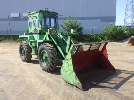 ขายรถตัก TOYOTA STD20 นำเข้าจากญี่ปุ่น พร้อมใช้งาน  ติดต่อ 063-9316985 ID LINE : 0639316985 ครับ