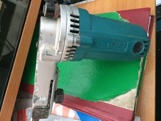 ขายเครื่องขัดกระดาษทราย makita มือสอง สวยๆครับ