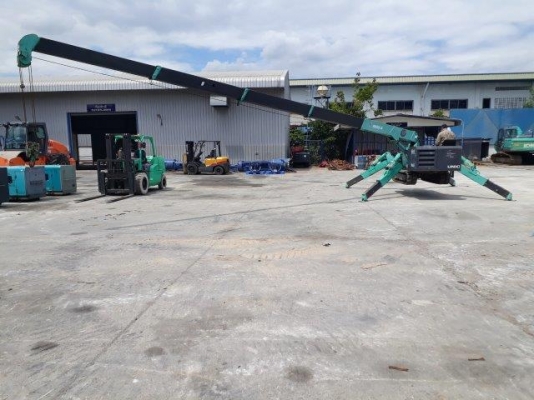 เครนขาแมลงมุม UNIC URW375CD-RSA ยกได้ 2.93 ตัน มือสองญี่ปุ่น