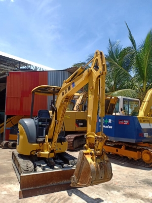 ขายจ้า..KOMATSU PC30MR-3 เก่านอกแท้  เดิมๆๆ   สภาพสวย  ใช้งานมาน้อย  ผานสไลด์ ได้  โทร 089-3818694จ๊อย
